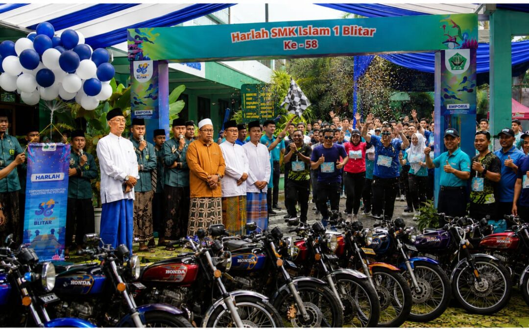 Semarak Harlah Ke-58, SMK Islam 1 Blitar Gelar Kontes Motor, Fun Run, Jalan Sehat, hingga Pengajian Akbar